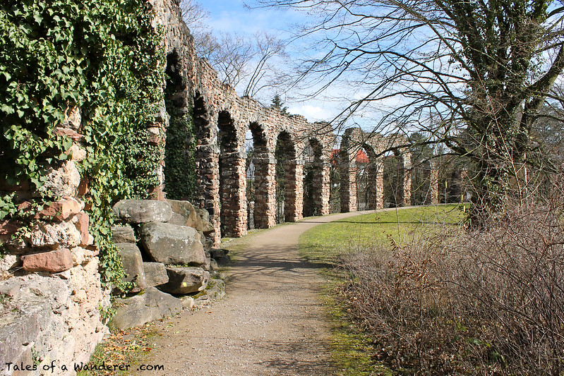SCHWETZINGEN - Schwetzinger Schlossgarten - Römische Wasserleitung