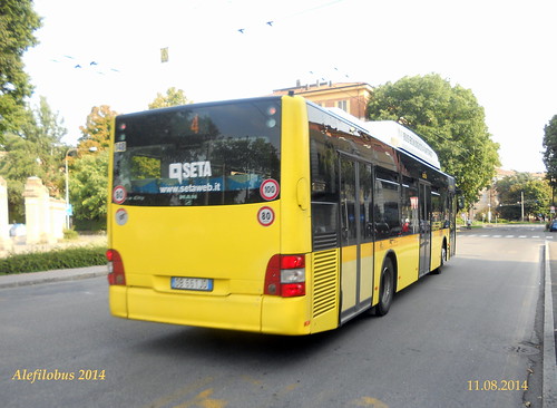 autobus Man Lion's City n°148 in v.le Molza - linea 4