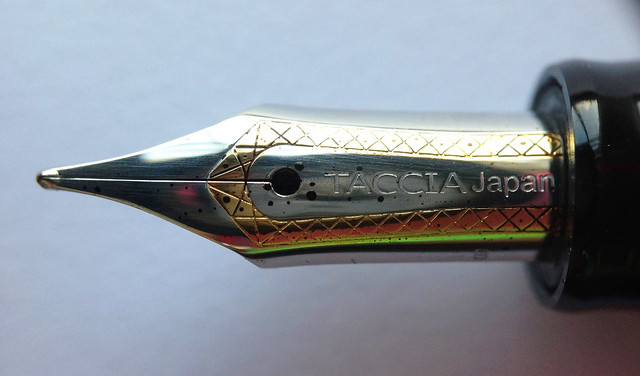 Review: Taccia Savanna Special Edition Fountain Pen - Broad @PenChalet