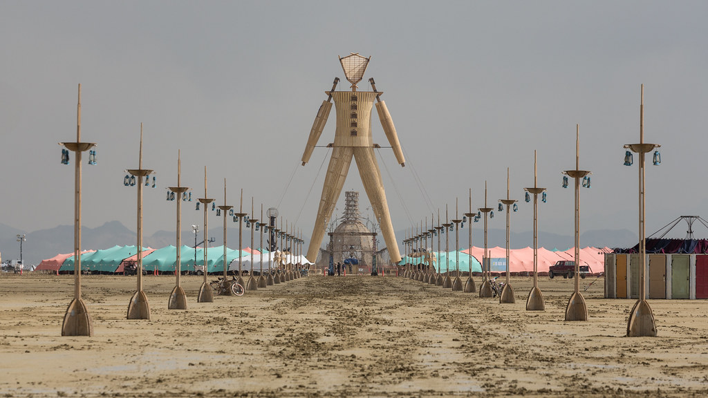 20 Empty Road To The Man Burning Man 2014