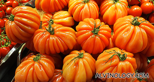 A very beautiful tomato variant which looks like pumpkins