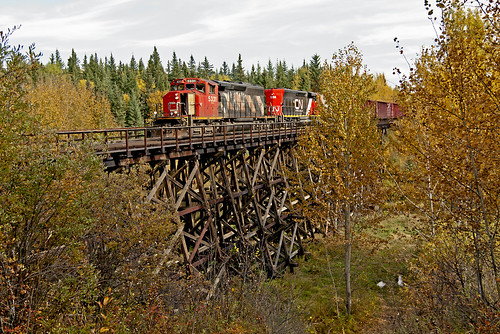 wood trestle canada cn gm trains canadian trainspotting cnr gmd sd402 branchline