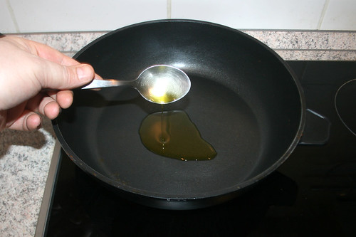 49 - Olivenöl erhitzen / Heat up olive oil