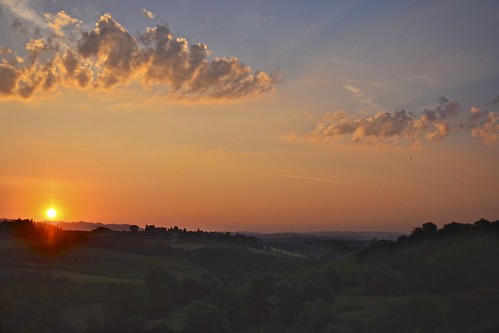 italy clouds sunrise landscape dawn nikon italia nuvole day alba hills tuscany chianti siena toscana tamron paesaggio colline campagnatoscana d7100 nikond7100 pwpartlycloudy