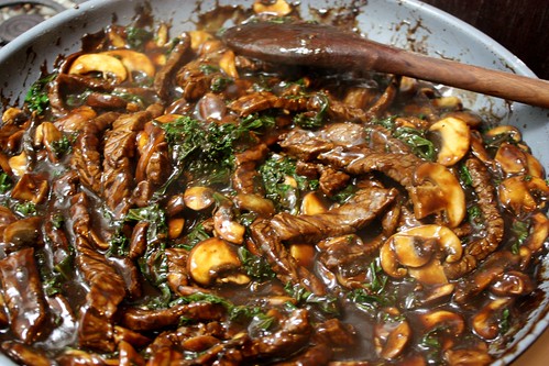 ginger-beef-stir-fry-with-mushrooms-and-kale