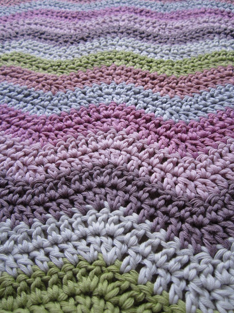 crochet ripple for Julia and Henrik WIP (1)