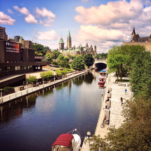 rideaucanal unesco worldheritage site ottawa iphone5 iphonephotography mytown canal parliament cloudy sunny square parliamenthill explore explored