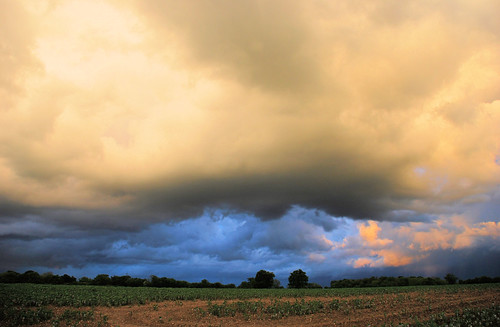 light sunset england storm colors beautiful weather contrast evening countryside britain ominous beautifullight essex cloudformation stormclouds rainclouds 2014 cloudyday nikond40x transientlight projectweather photographybychristopherstrickland