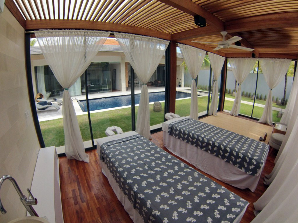 Sala privada de masajes y SPA en one eleven villas Bali