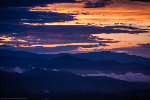 sunset mountains clouds northcarolina smokies smokymountains blueridge appalachianmountains