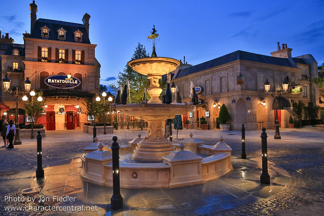 DLP Aug 2014 - The new Ratatouille at night