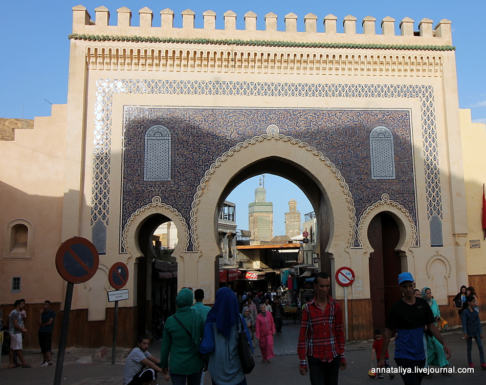Зачем в этом марокканском городе каждому туристу вручают веточку мяты? IMG_5340