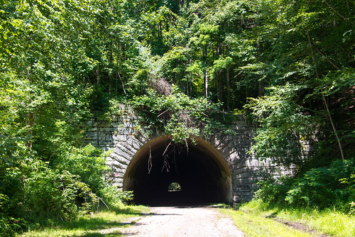 nationalpark northcarolina tunnel greatsmokymountains lakeviewdrive roadtonowhere nikond800