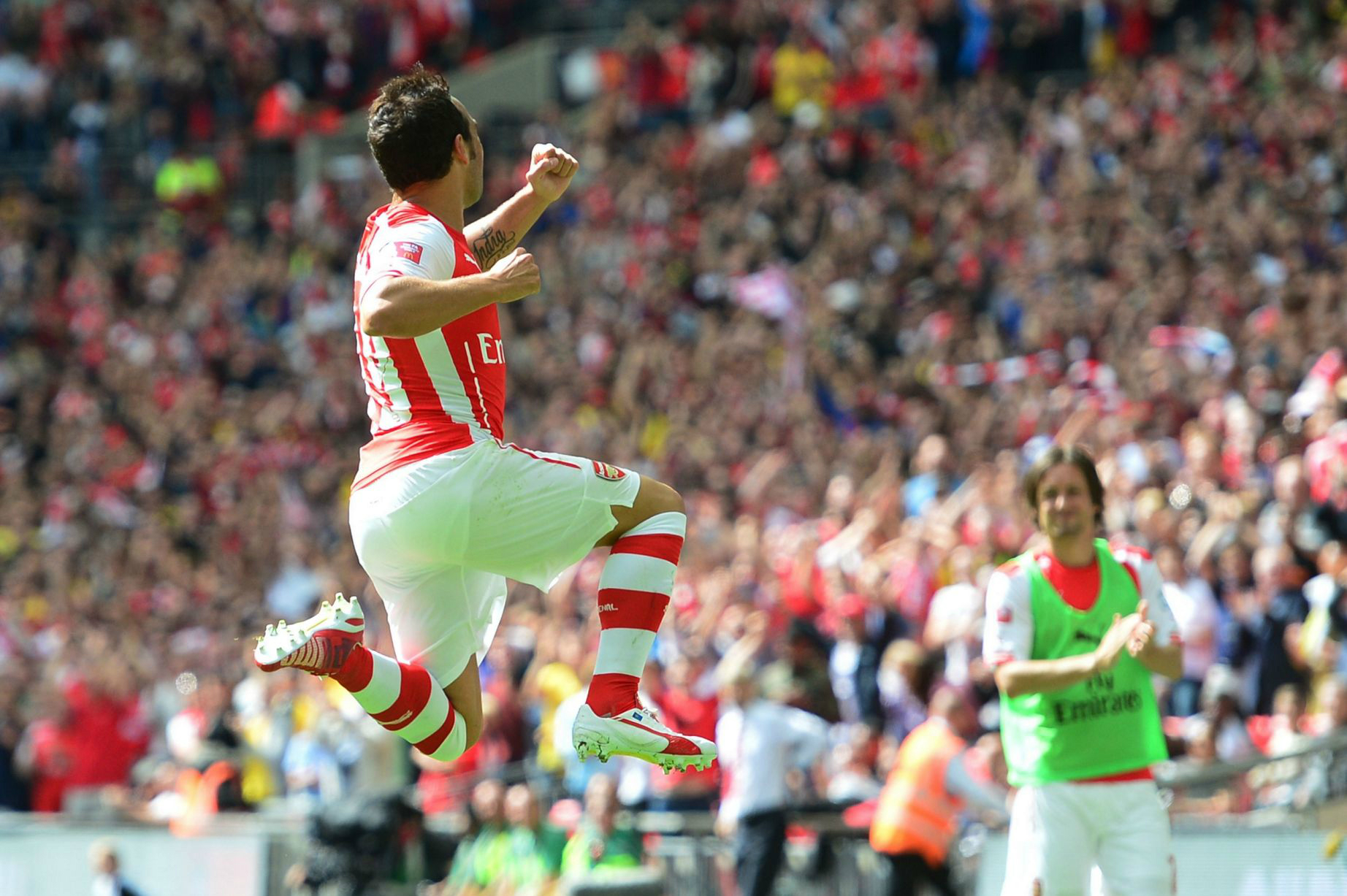 140810_ENG_Manchester_City_v_Arsenal_0_3_ESP_Santi_Cazorla_celebrates_first
