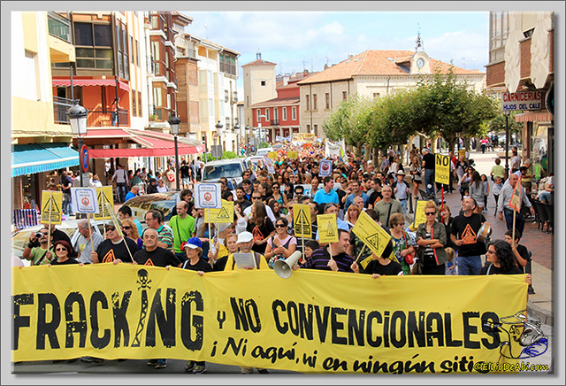 Manifestación en Villarcayo (Burgos) FRACKING NO (5)