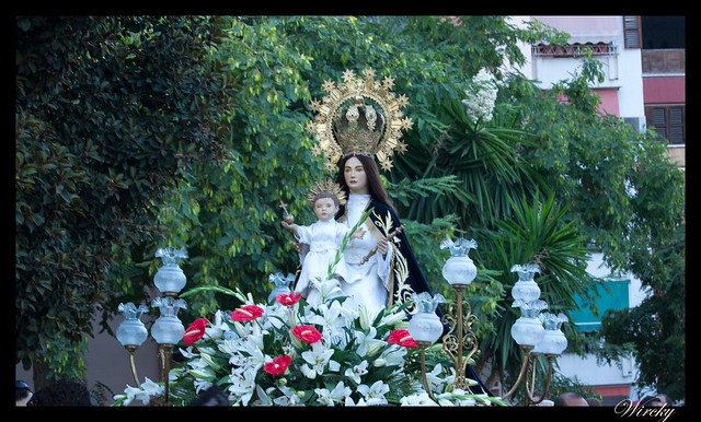 Procesión en el barrio Virgen del Remedio - Virgen del Remedio