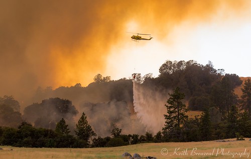 california lake water river fire aircraft 911 huey helicopter forestfire firefighting s60 amador wildfire dipping usda cdf spotter wildland usfs bambibucket sandfire calfire