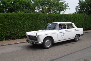 122- 1973 Peugeot 404 _c