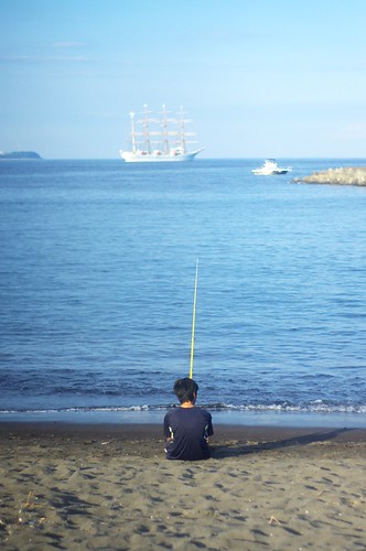 ocean blue boy sea fish beach japan 50mm fishing ship pentax september ito 日本 activity shizuoka 海 nihon 2014 静岡 釣り 伊東 九月 男 浜