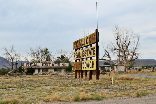 abandoned nevada vacant signage outofbusiness highway50 ghostsign paintedsign realstate usroute50 stagecoachnv macvcalico