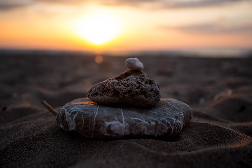 sunset sun beach stone canon eos three sand ngc creative creation beautifull 6d equilibrio 1740l piramid humanwork