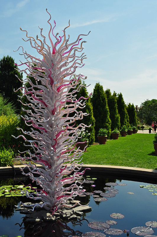 Chihuly 'White Tower' (2)