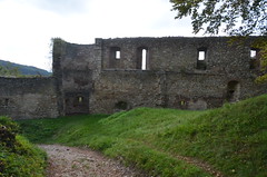 Ferrette.Les ruines du château de Ferrette.10