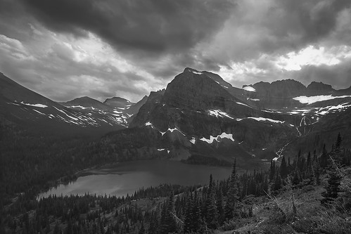 blackandwhite lake mountains clouds canon outdoors nationalpark montana hiking wideangle glaciernationalpark bnw grinnell canon30d grinnelllake grinnellglaciertrail ryanmckee