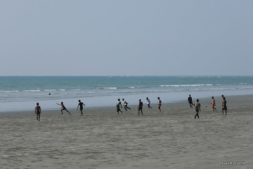 mer burma soccer myanmar plage personnes tanintharyi maungmagan