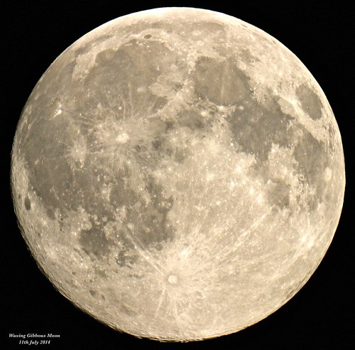 uk sky moon night canon craters telescope astrophotography astronomy worcestershire lunar gibbous waxing maksutov bromsgrove primefocus 600d 127mm moonwatch lunarseas