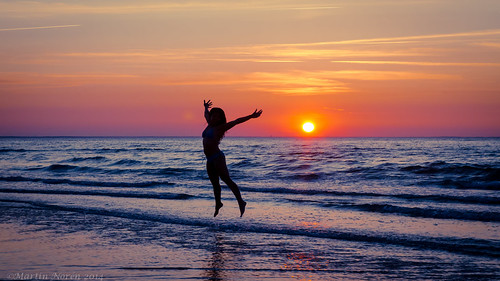 sunset sky woman water beauty silhouette nikon sweden happiness sverige vatten sommar öland 2014 känsla d7000 lyckorus
