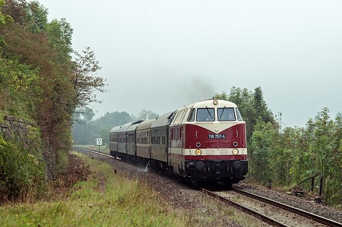 travel train germany landscape diesel pentax eisenbahn railway zug technik thuringia locomotive meiningen