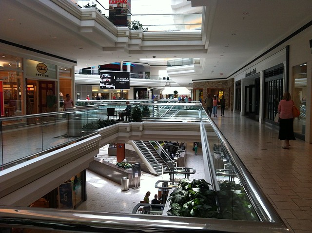 Crappy pic of MacArthur Center, Norfolk.