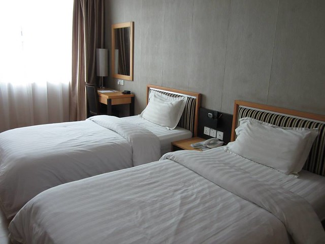 Kemena Hotel - standard room, twin