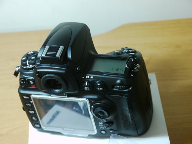 Bán body Nikon D700 3k shots-giá 25tr-(đt:0122 2950080) xtay từ Nhật, mới 99.9% - 10