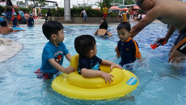 The J-brothers in the pool! 