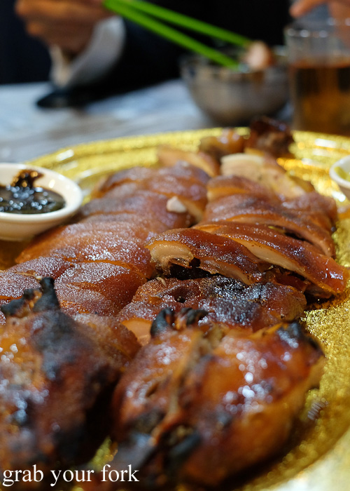Roast suckling pig at Tai Chung Wah, Cheung Sha Wan, Hong Kong