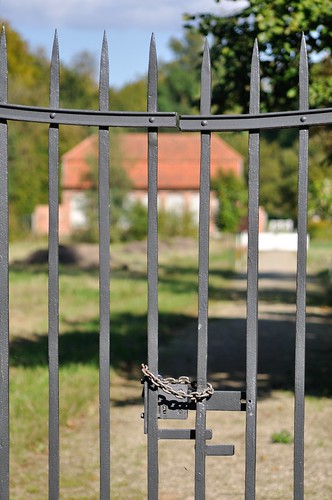 deutschland tor orangerie eutin geschlossen schlospark