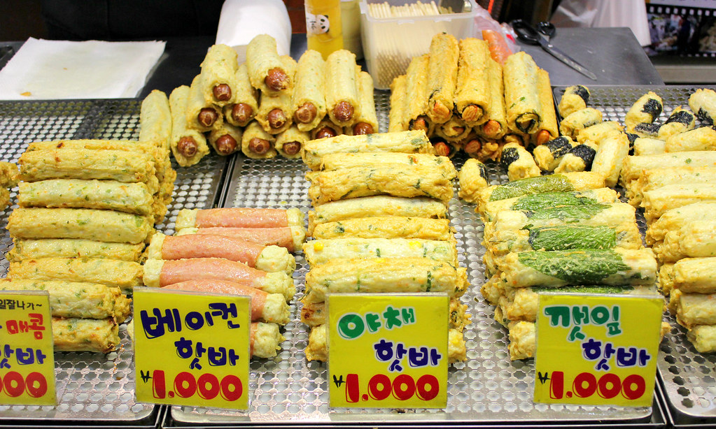 sinpo-market-fishcake-selection