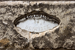 Sonnette du dentiste - Photo of Saint-Symphorien