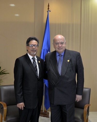 OAS Secretary General Meets with Deputy Foreign Minister of El Salvador