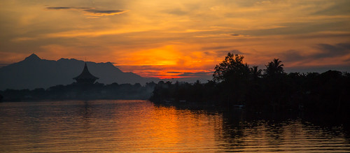 city sunset sky reflection water clouds sarawak malaysia borneo kuching