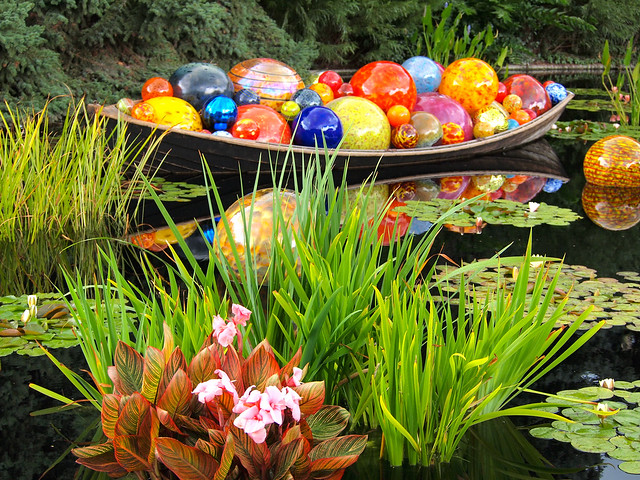 Float Boat by Dale Chihuly at Denver Botanic Gardens