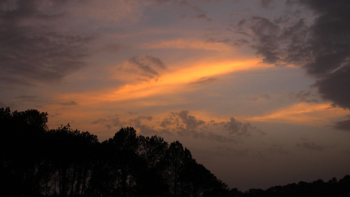 sunset india canon cloudy himalayas himachalpradesh sidhbari theindiatree