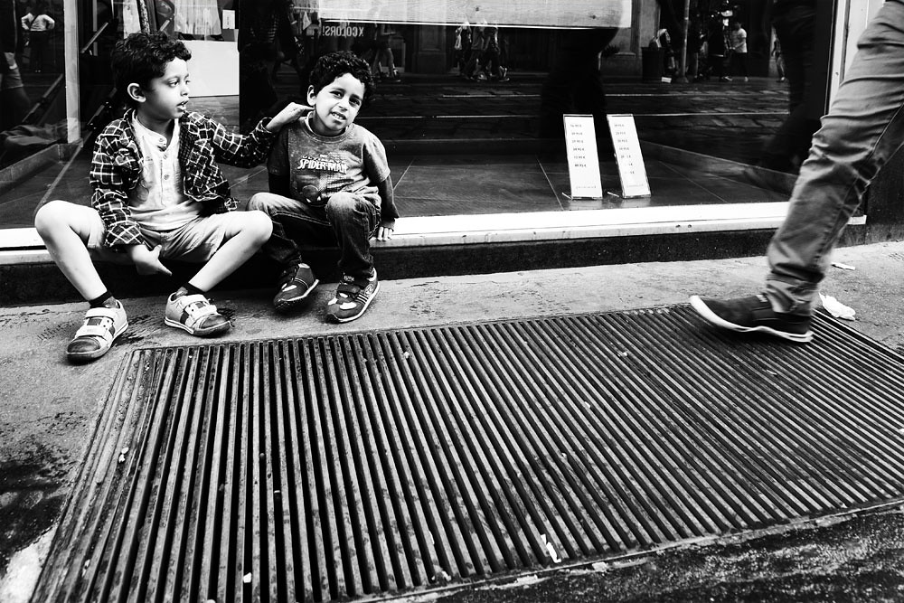 Two boys on the Roadside, Milan