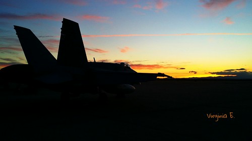 sunset sky españa sun plane aircraft zaragoza hornet f18 ea militaryaircraft ejercitodelaire ala15