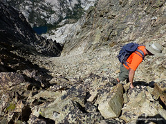 Traverse a ledge to the summit block