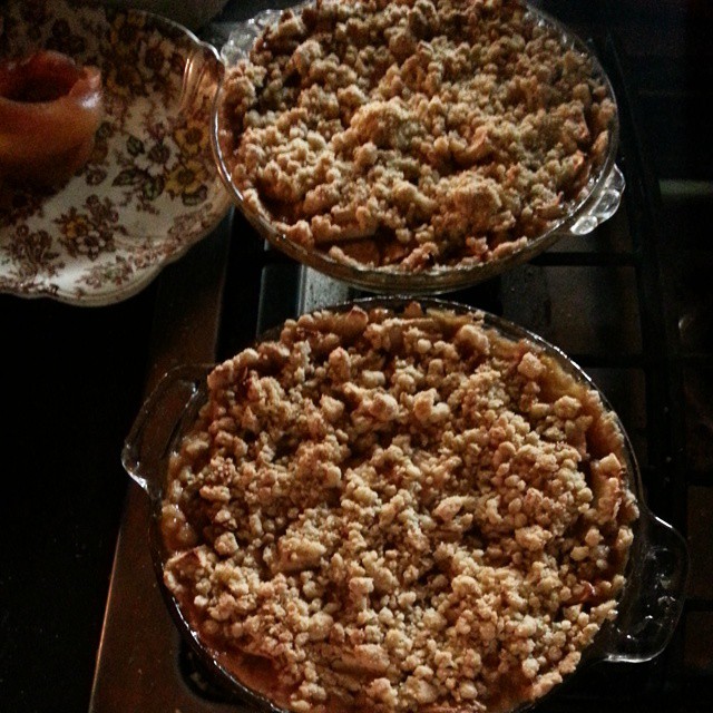 Trying a new recipe: Dutch #apple #pie.