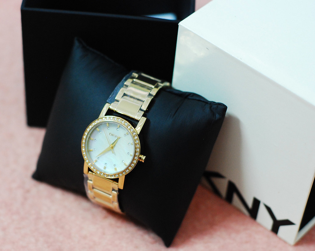 Cần tiền bán gấp đồng hồ DKNY nữ brand new 100% auth [HÌNH THẬT] - 1