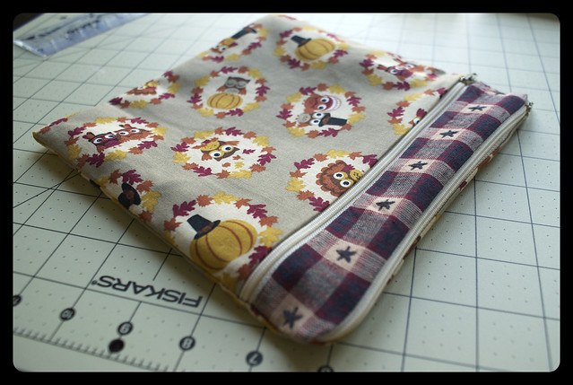 Finished zipper pouch